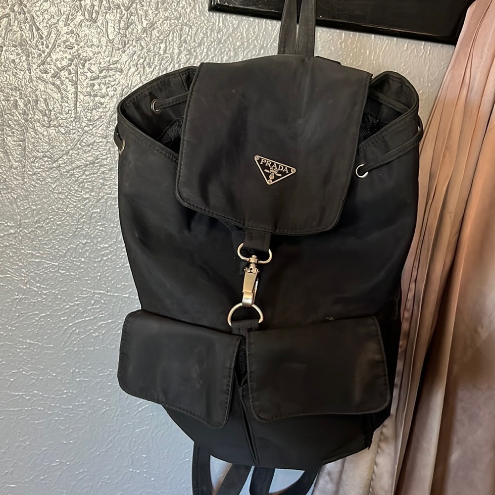 Black back pack